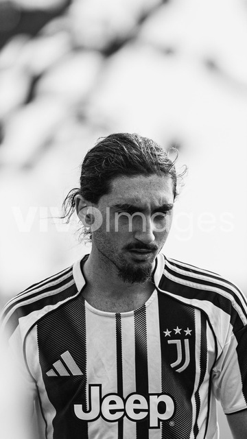 juv_lut_fmachado-0003 | Images from the Juniors B match between Juventus Academy and FC Lutry, played on 18 March 2026 in Lutry, Switzerland, featuring players, coaching staff and match action throughout the game.