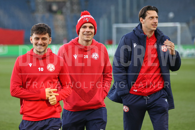 Austrian Bundesliga: Grazer AK 1902 vs LASK | GRAZ, AUSTRIA, 13.DEC.25 - SOCCER - ADMIRAL Bundesliga, Grazer AK 1902 vs LASK. The image shows Christian Lichtenberger (GAK), Dominik Frieser (GAK) and Fabian Ehmann (GAK).