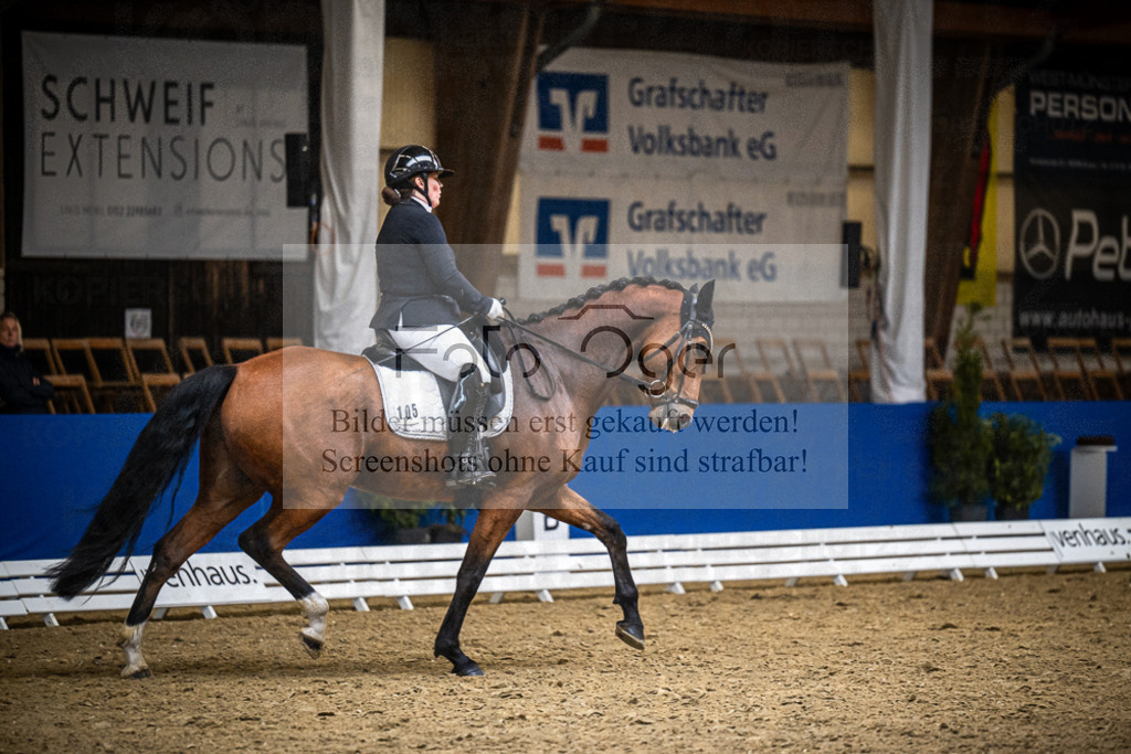 DOS_2957 | Entdecke hochwertige Reitturnierfotos von Foto Oger. Professionell, emotional und authentisch – jetzt Lieblingsmomente im Shop bestellen.Deutschlandweite Turnierfotografie. - Realisiert mit Pictrs.com
