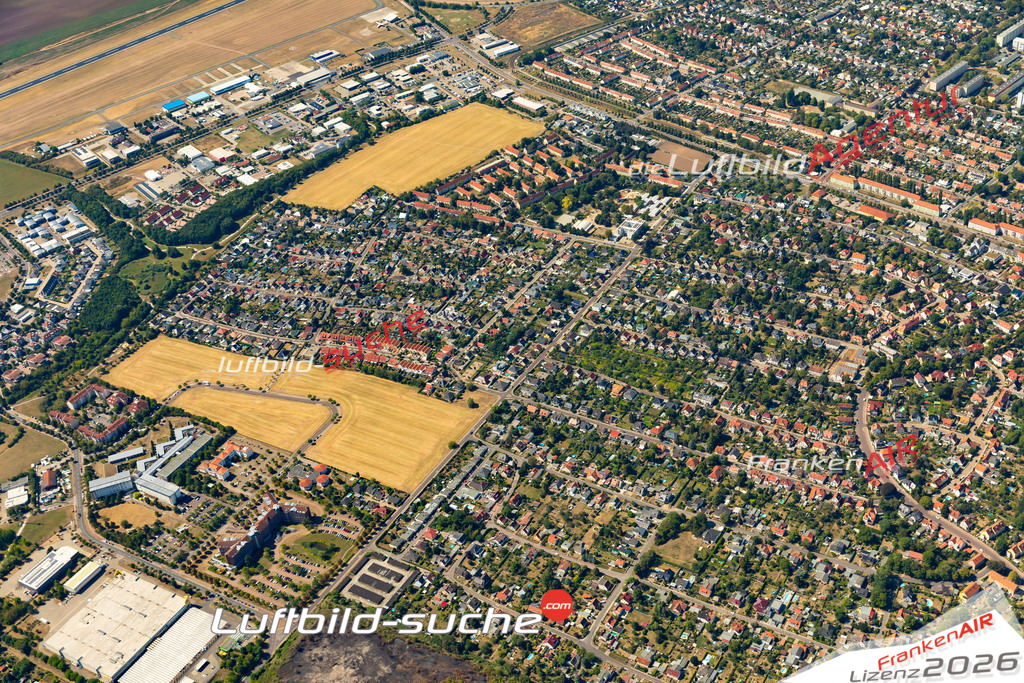 Die Luftaufnahme Hopfengarten - Magdeburg wurde 2022 vom Flugzeug aus (keine Drohne) erstellt. Hohe Auflösung -für große Poster und Wandbilder geeignet - Garantiert!