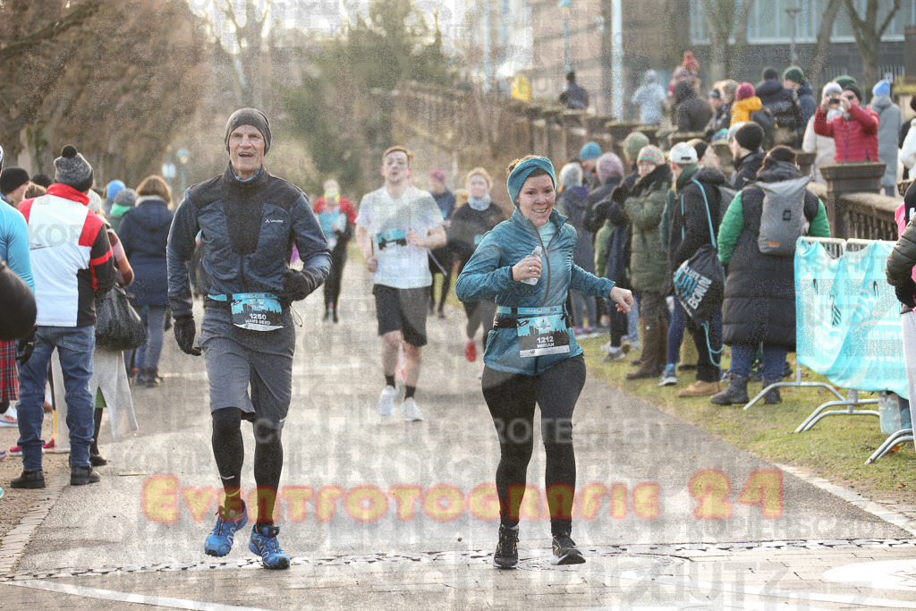 241231_1035_EX1_1321 | Sportfotografie im Rhein-Sieg Kreis, Köln, Bonn, NRW, Rheinland Pfalz, Hessen, etc. Unser Tätigkeitsfeld umfasst den Laufsport vom Volkslauf über den Marathon, Duathlon, Triathon bis zum Ultralauf wie Kölnpfad Ultra oder Schindertrail.