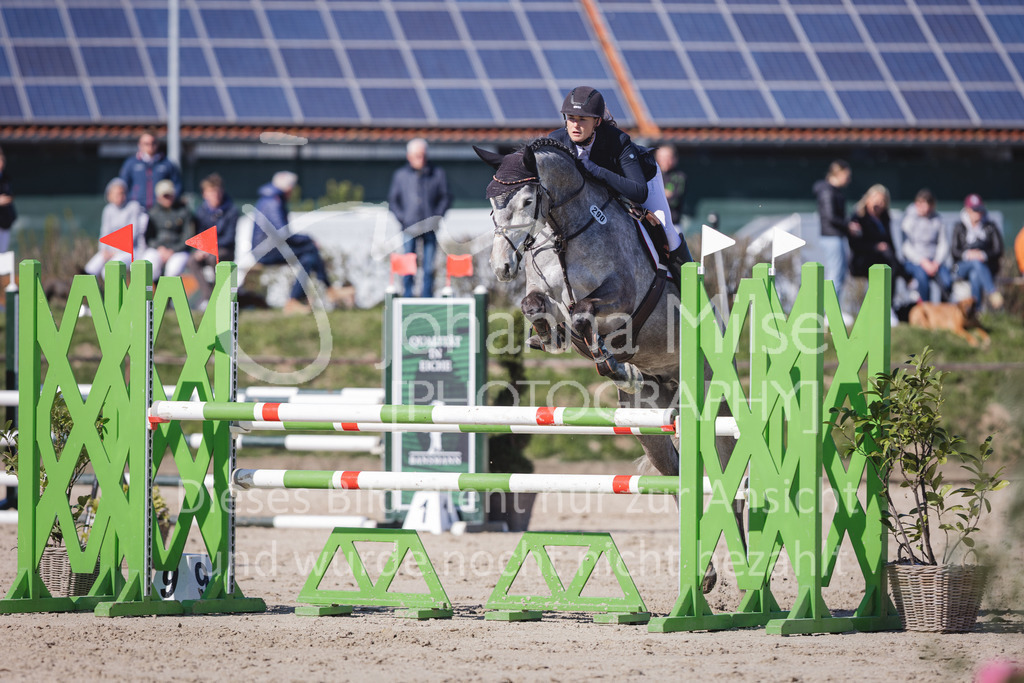 220416_4_L-Stil2-570 | Frühlingsfest der Pferde
Herford
16.April 2022
04/2 Stilspringprüfung Kl.L geschlossen 79-481 RLP