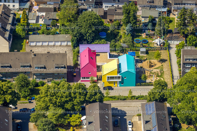 Essen230702901 | Luftbild, Kitarino Kindergarten mit bunten Hausfassaden, Bochold, Essen, Ruhrgebiet, Nordrhein-Westfalen, Deutschland