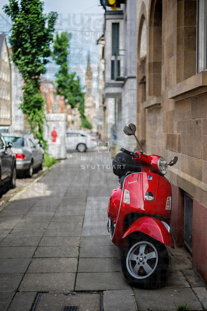 _DSC7002 | "Entdecken Sie atemberaubende Bilder von Stuttgart im Fotowerk Stuttgart! Kaufen Sie hochwertige Fotos auf Leinwand oder laden Sie digitale Downloads für Ihre Wohnung oder Büros herunter.  - Realisiert mit Pictrs.com