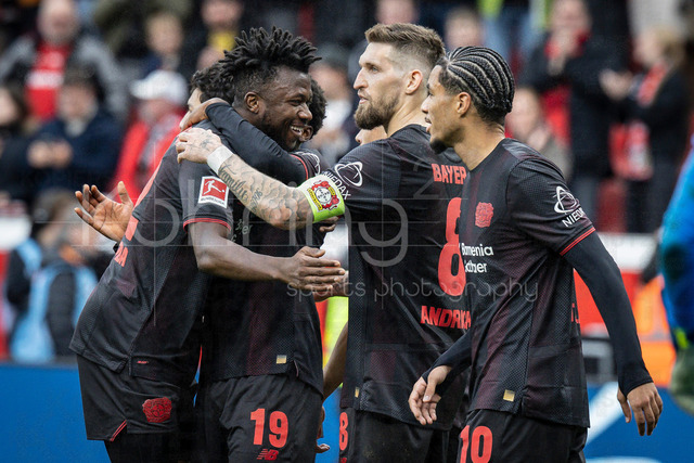 German Bundesliga, Bayer 04 Leverkusen vs. VfL Wolfsburg, 04.04.2026 | LEVERKUSEN, GERMANY - APRIL 4, 2026 :  Malik Tillman (Bayer 04 Leverkusen, 10) during the German Bundesliga match on gameday 28 between Bayer 04 Leverkusen vs. VfL Wolfsburg at BayArena on April 4, 2026 in Leverkusen, Germany. DFL REGULATIONS PROHIBIT ANY USE OF PHOTOGRAPHS AS IMAGE SEQUENCES AND/OR QUASI-VIDEO.