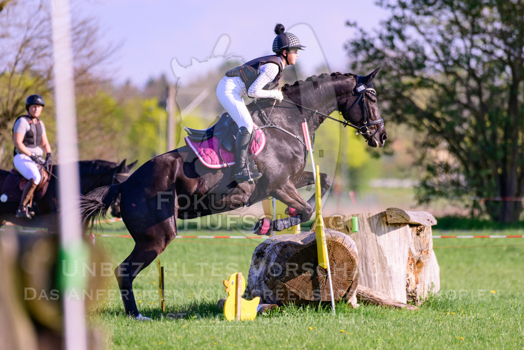18042026-Gernlinden-04-1-1512 | Fokus Hufschlag Fotografie - Realisiert mit Pictrs.com