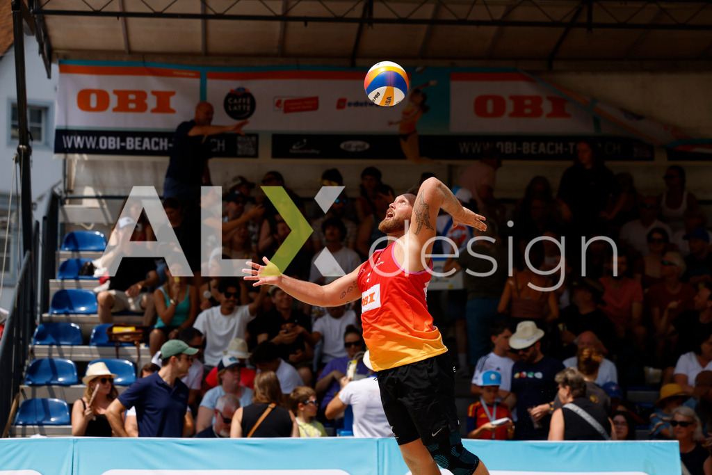 Obi BeachTour 2026 - Basel | BASEL, SWITZERLAND - JULY 19: MORITZ KINDL (AUT) during the Obi BeachTour 2026 match between LEITNER / KINDL (AUT) and BREER / KÄLIN (SUI) at Barfüsserplatz on July 19, 2026 in Basel, Switzerland. - Realisiert mit Pictrs.com