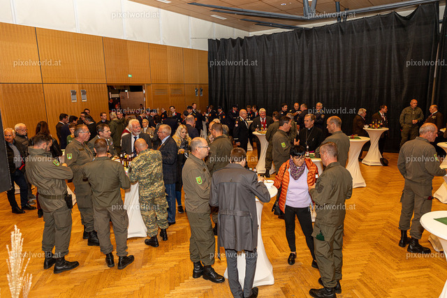 Empfang des Bundesheeres im Stadtsaal | Bildershop von pixelworld.at - Realisiert mit Pictrs.com