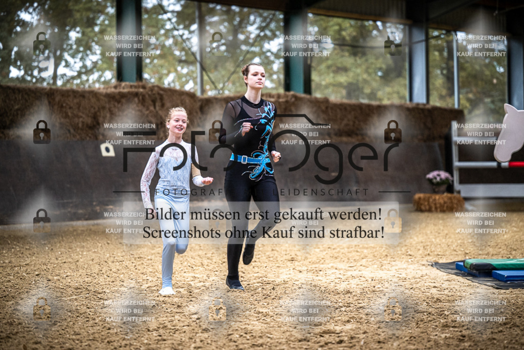 DOS_0704 | Entdecke hochwertige Reitturnierfotos von Foto Oger. Professionell, emotional und authentisch – jetzt Lieblingsmomente im Shop bestellen.Deutschlandweite Turnierfotografie. - Realisiert mit Pictrs.com