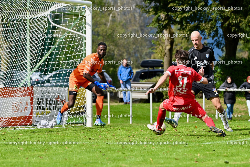 SV Rothentuhurn vs. URC Thal Assling | Tor SV Rothenthurn, #99 Ayotunde Ezekiel Ikuepamitan URC Thal Assling, #31 Fabio Daxer SV Rothenthurn, #14 David Walder URC Thal Assling, SV Rothentuhurn vs. URC Thal Assling, SV Rothentuhurn vs. URC Thal Assling am 15.09.2024 in Rothenthurn (Sportplatz Rothenthurn), Austria, (Photo by Bernd Stefan)