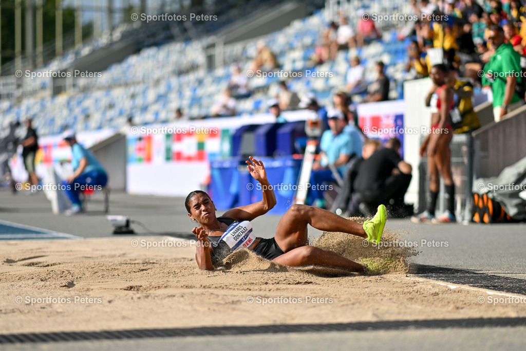 KP1_7479_1 | 21.07.2025, xkaix, Leichtathletik, FISU World University Games 2025 v.l. Natalia Carolina Linares Gonzalez (Kolumbien) - Realisiert mit Pictrs.com