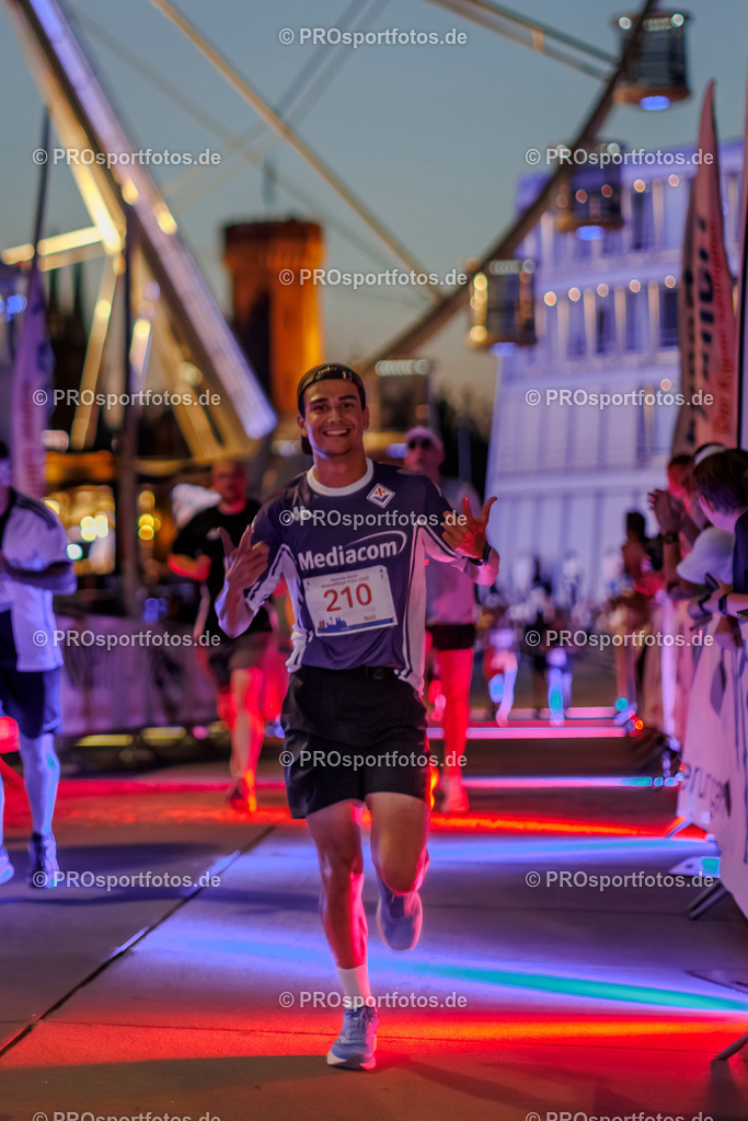 Sparda-Bank Altstadtlauf Köln; Köln, 15.08.2025 | Impressionen vom Sparda-Bank Altstadtlauf Köln am 15.08.2025 in Köln (Nordrhein-Westfalen). 