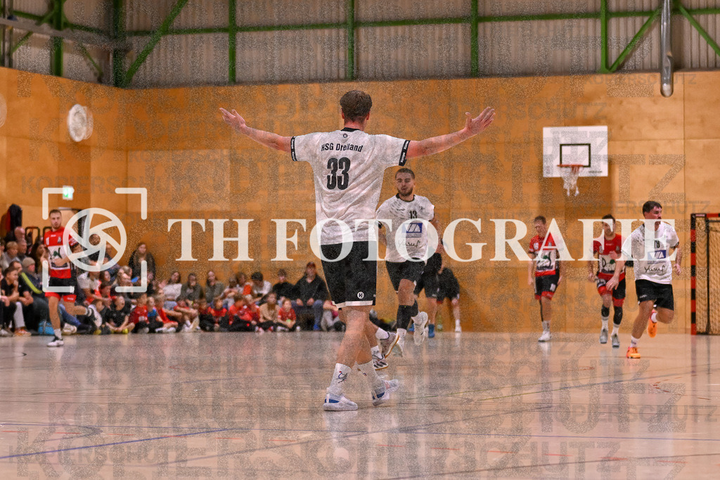 GER, SG Maulburg/Steinen - HSG Dreiland, Handball, Landesliga Suedbaden, 4. Spieltag, Saison 2024/2025, 12.10.2024 | Jonas Schamberger (HSG Dreiland, #33)GER, SG Maulburg/Steinen - HSG Dreiland, Handball, Landesliga Suedbaden, 4. Spieltag, Saison 2024/2025, 12.10.2024Foto: TH Fotografie/Thomas Hess