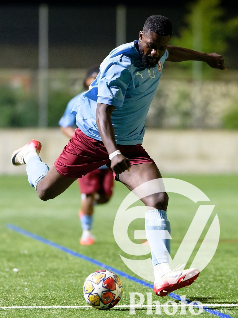 US Carouge II  v Viseu United  - 4eme ligue Groupe 3 | Geneva, Switzerland - May 20 : during the 4eme ligue Groupe 3  match between US Carouge II  and Viseu United  at Stade de la Fontenette  on May 20 , 2026 in Geneva, Switzerland.