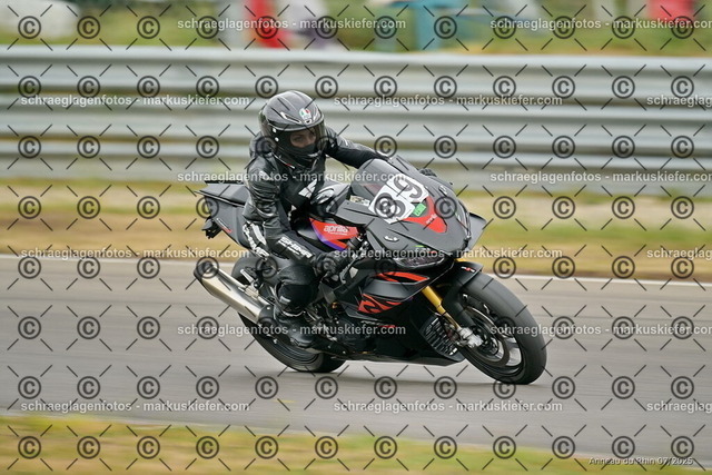 25bt05-0627 | markuskiefer.com - Realisiert mit Pictrs.com