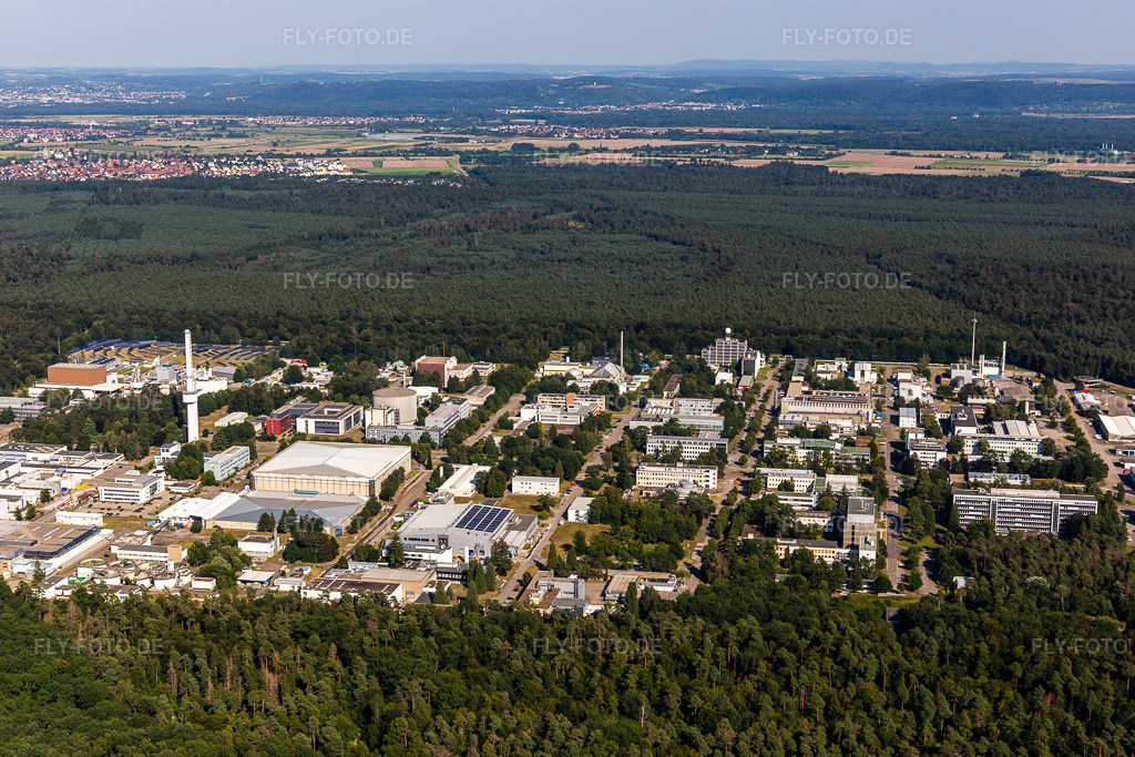 Luftbild: KIT Campus Nord im Ortsteil Leopoldshafen in Eggenstein-Leopoldshafen im Bundesland Baden-Württemberg in Deutschland. Foto: IMG_128307.jpg vom 12.08.2021 durch Werner Riehm/FLY-FOTO.de