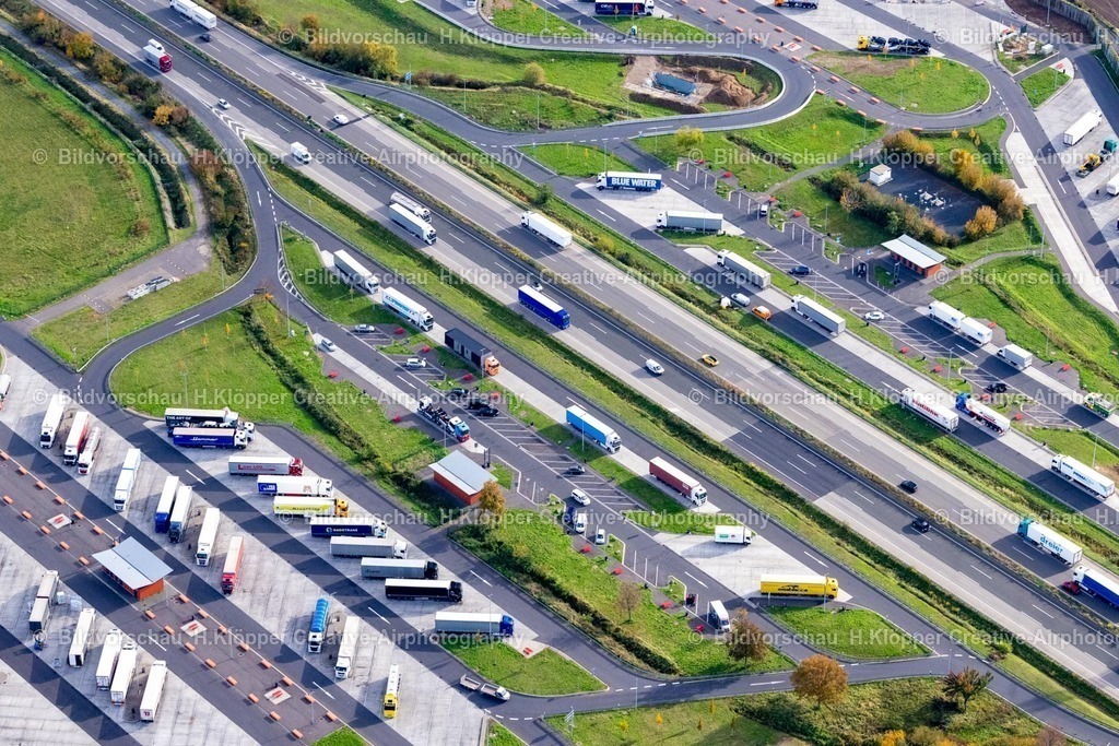 Luftbilder Düren-7172 | Luftbildfotografie Autobahn- Rastplatz der BAB A4" Rur-Scholle " in Düren - Realisiert mit Pictrs.com