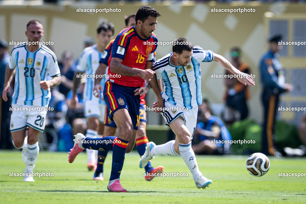FOOTBALL : Argentine vs Espagne – Finale de la Coupe du Monde FIFA 2026. New York New Jersey Stadium, East Rutherford, New Jersey, États-Unis. 19/07/2026. | Lionel Messi #10 (Argentine) et Rodri #16 (Spain)