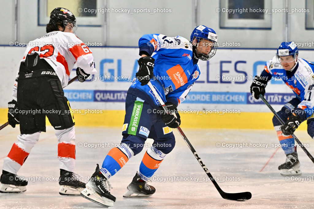 ESC SPARKASSE STEINDORF vs. EV ZELTWEG MURTAL LIONS | #12 Cimzar Tadej ESC Steindorf, #62 Kessler David EV ZELTWEG MURTAL LIONS, #11 Kalan Luka ESC Steindorf, ESC SPARKASSE STEINDORF vs. EV ZELTWEG MURTAL LIONS, ESC SPARKASSE STEINDORF vs. EV ZELTWEG MURTAL LIONS am 27.12.2025 in Steindorf (Ossiachersee Halle), Austria, (Photo by Bernd Stefan)