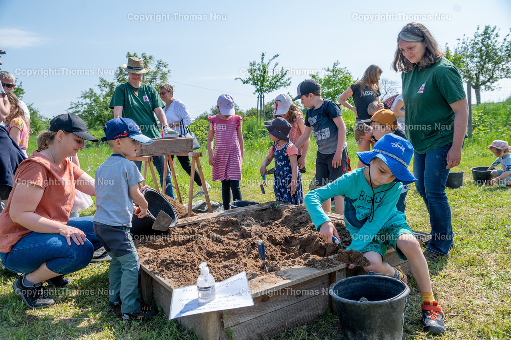 DSC_3878 | Lorsch, Lauresham: Tag der Experimentellen Archäologie u.a. Kleine Archäologen bei der Arbeit,,, Bild: Thomas Neu