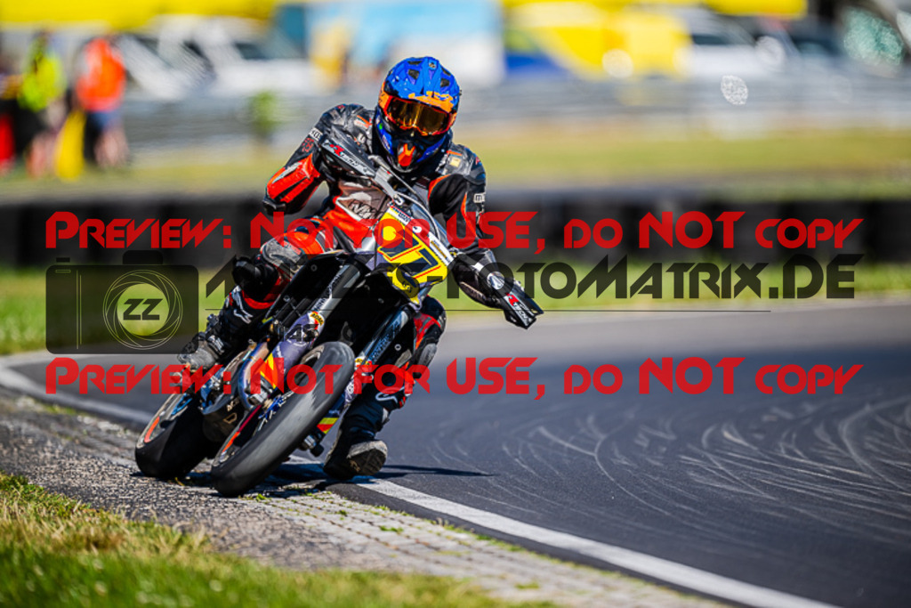 MaZZes_FotoMatrix_220702_2146 | S1