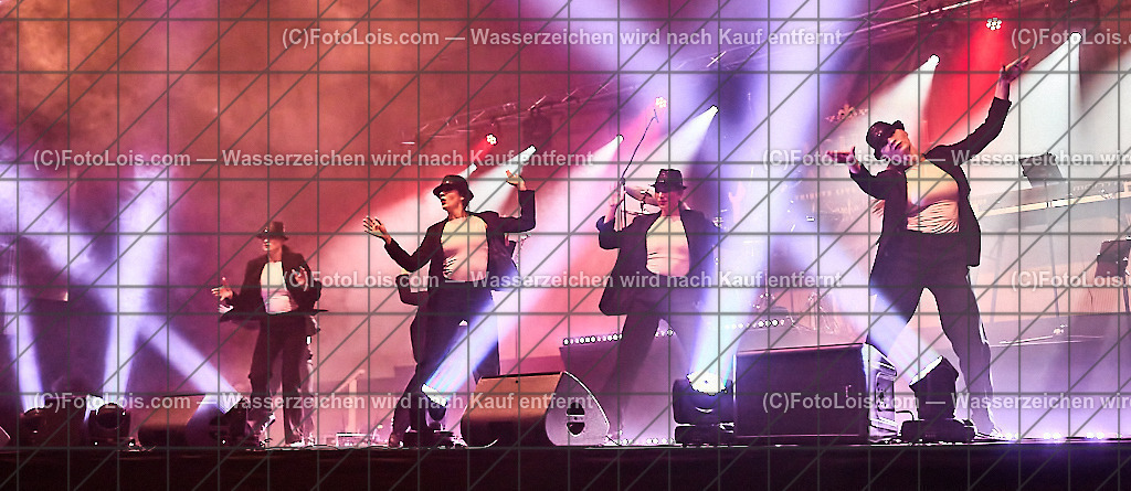 ALP7858_Tribute_Michael Jackson_Wieselburg | (C)FotoLois.com, Alois Spandl.  Michael Jackson Tribute-Konzert im Wieselburger NV-Forum, Mi 30. Oktober 2024.