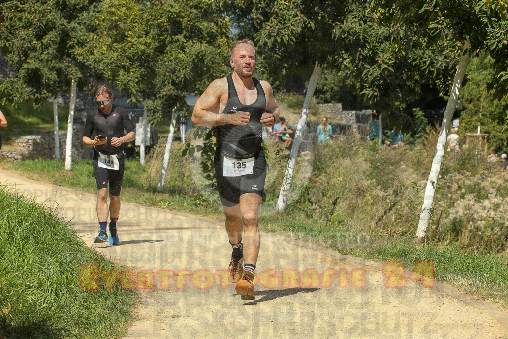 250824_1242_EX1_0268 | Sportfotografie im Rhein-Sieg Kreis, Köln, Bonn, NRW, Rheinland Pfalz, Hessen, etc. Unser Tätigkeitsfeld umfasst den Laufsport vom Volkslauf über den Marathon, Duathlon, Triathon bis zum Ultralauf wie Kölnpfad Ultra oder Schindertrail.