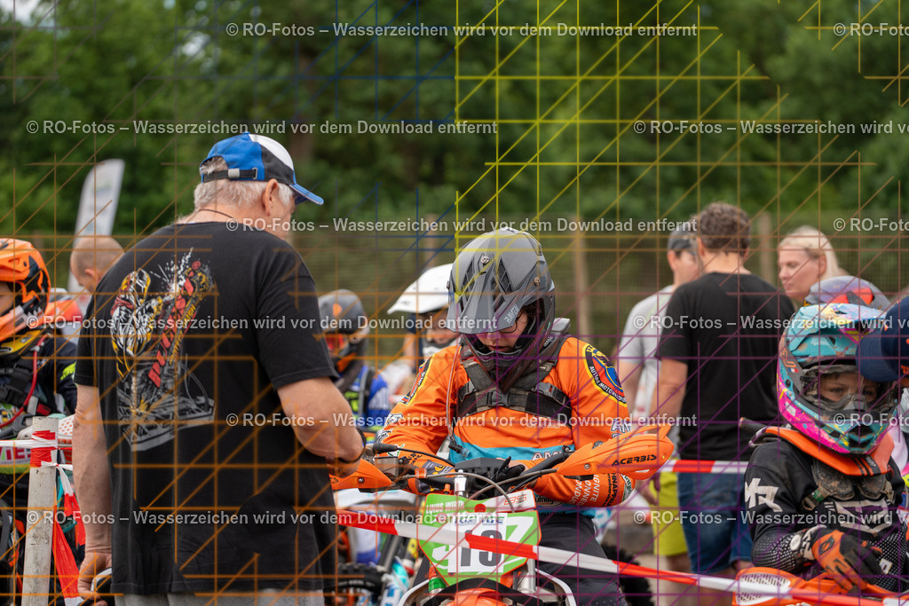 1 Lauf Schlüchtern IGE 2026-38 | Sportfotografie von RO-Fotos: Motorsport, Motocross, Enduro, Laufveranstaltungen und Triathlon. Professionelle Fotos von Sportlern und Events. - Realisiert mit Pictrs.com