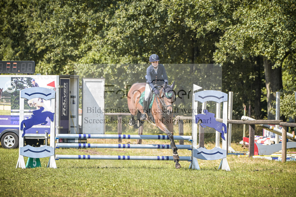 DOS_0775 | Entdecke hochwertige Reitturnierfotos von Foto Oger. Professionell, emotional und authentisch – jetzt Lieblingsmomente im Shop bestellen.Deutschlandweite Turnierfotografie. - Realisiert mit Pictrs.com