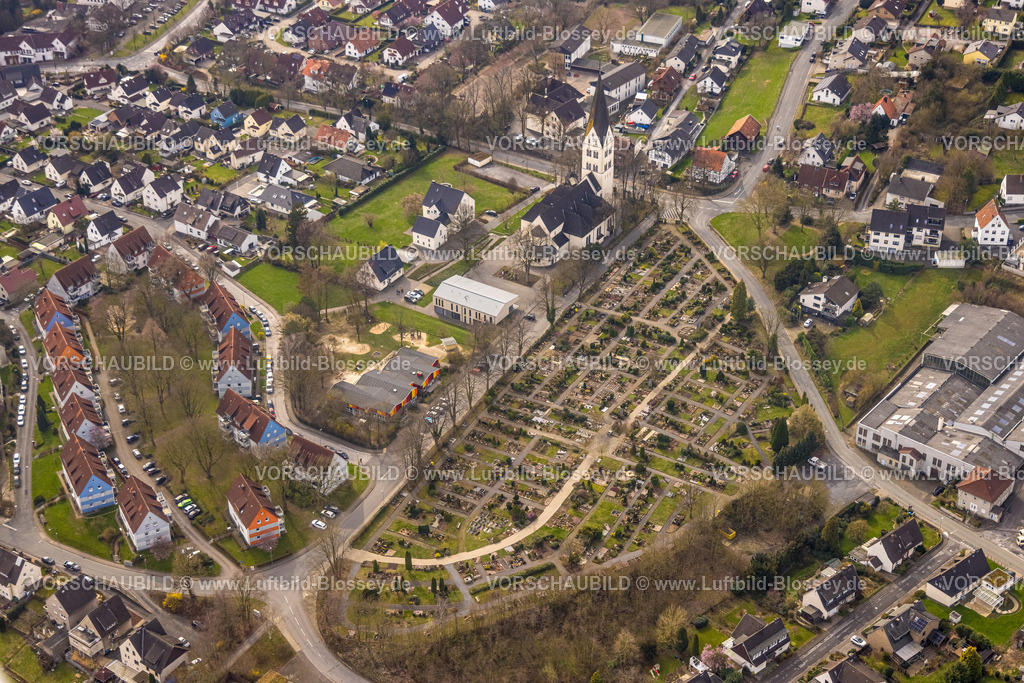 Wickede240307762 | Luftbild, kath. Pfarrkirche Sankt Antonius von Padua, kath. Friedhof Gräberfeld, Wohngebiet, Wickede/Ruhr, Nordrhein-Westfalen, Deutschland