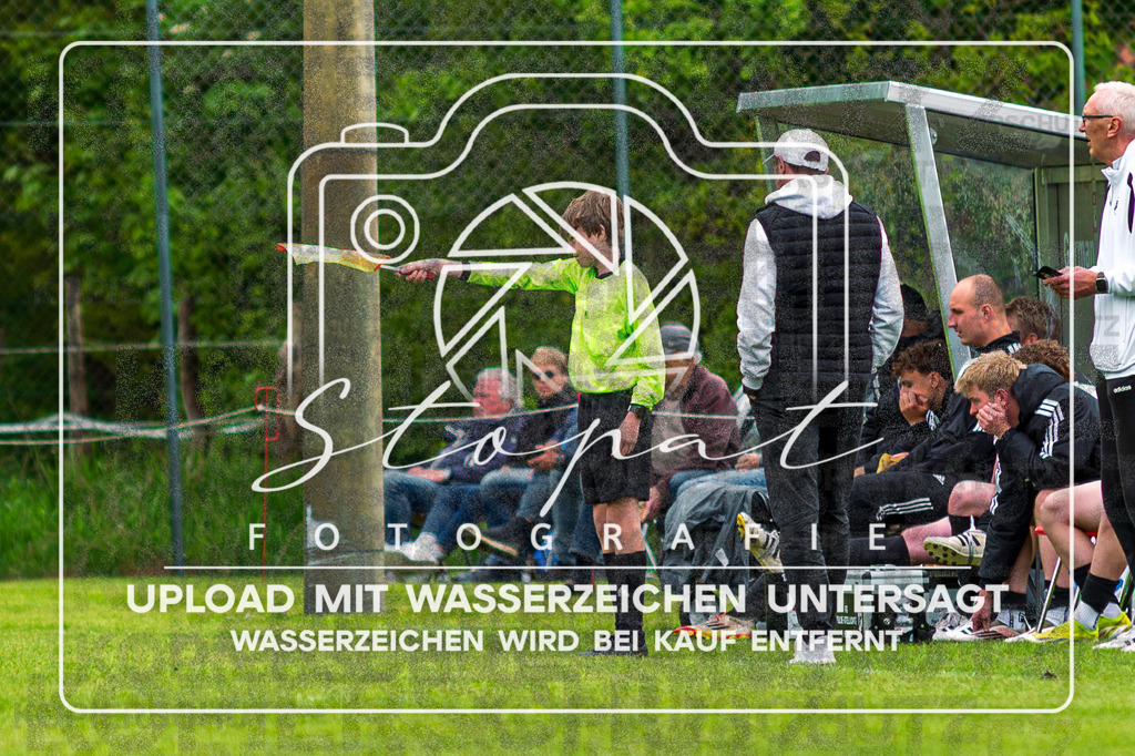 Kreisliga Herren HK - FG Fulde-Stellichte vs. SG Benefeld-Cordingen | Eike Alexander Woebse (Schiedsrichterassistent); Kreisliga Herren HK - FG Fulde-Stellichte vs. SG Benefeld-Cordingen am 17.05.2026 in Lehrdestadion, Stellichte - Realisiert mit Pictrs.com