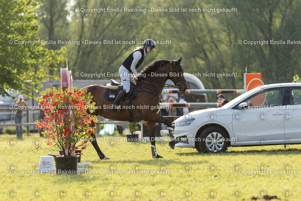 CL5A1141 | Emilia Reinking Fotografie - Realisiert mit Pictrs.com