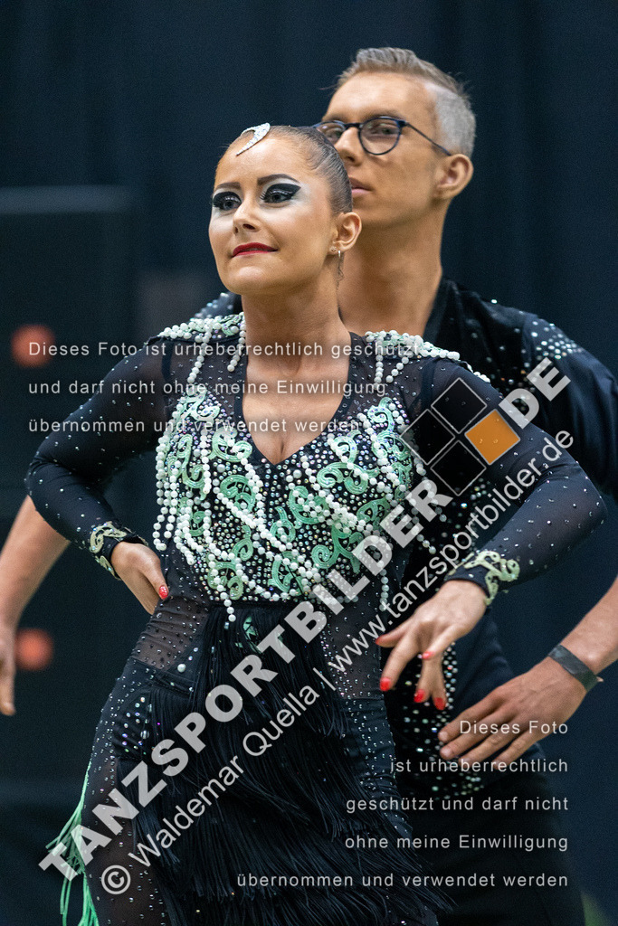 20230325-12189 | Hier finden Sie Tanz Bilder vom Latein und Standard Formationen tanzen. Sportbilder vom Tanzsport. Schöne Fotos und von Weltmeisterschaft, Europameisterschaft, Bundesliga, Regionalliga, Oberliga und Landesliga sowie von GOC Stuttgart, DanceComp, WM Bremen