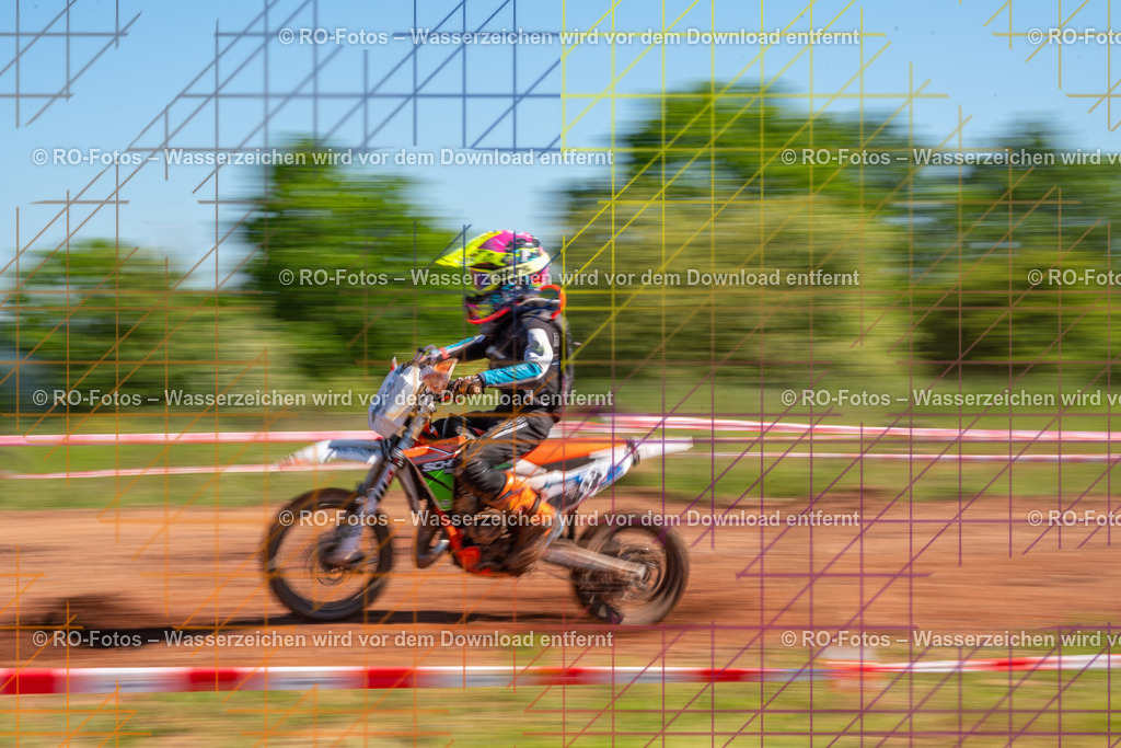 Wolfshausen 1 Lauf -606 | Sportfotografie von RO-Fotos: Motorsport, Motocross, Enduro, Laufveranstaltungen und Triathlon. Professionelle Fotos von Sportlern und Events. - Realisiert mit Pictrs.com
