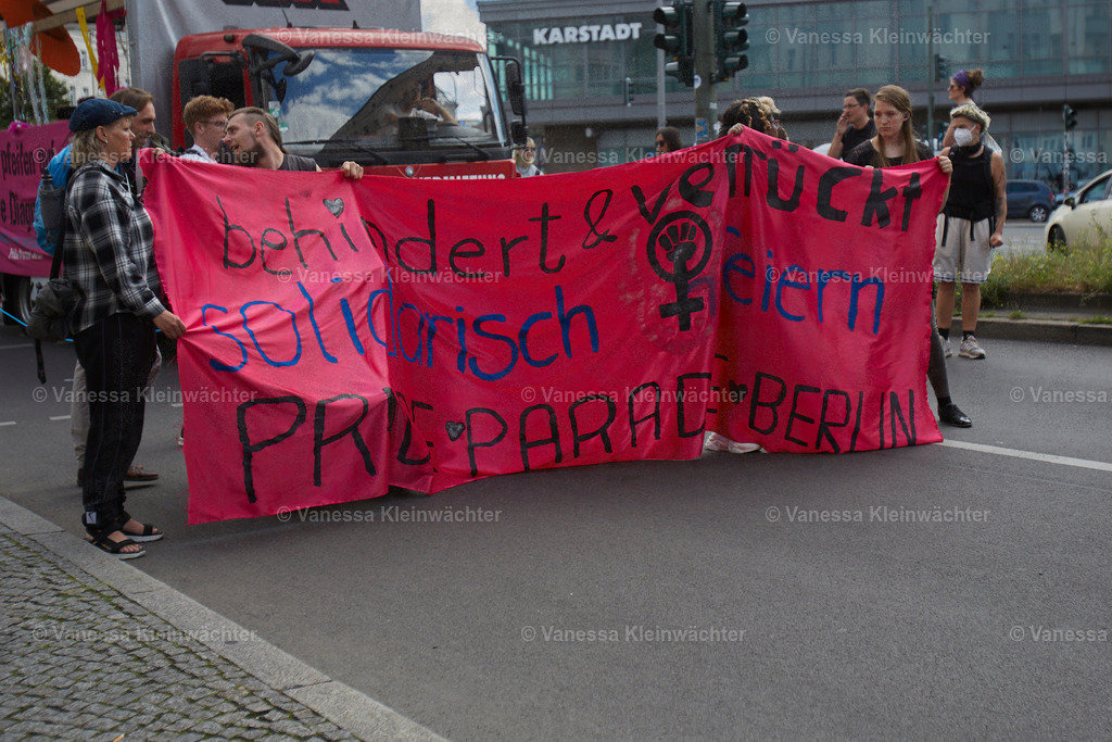 240713_VerruecktBehindertParade_11 | Vanessa Kleinwächter - Realisiert mit Pictrs.com