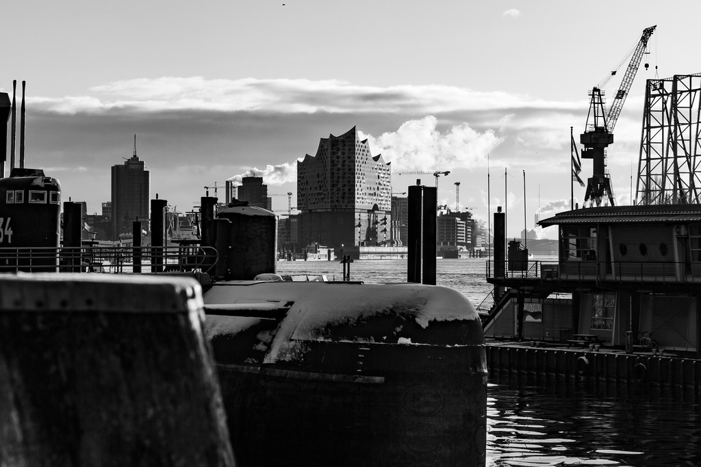 _MSC2093 | Fotografie, Shop, Art, Kunst, Feuer, Schwarzweiß, SW, BW, Black and White, Foto, Hamburg, Hamburger Hafen, Hamburg City, Hafen, Fotokunst, Photoart, Feuer, Feuerfotos, fire, fire photo - Realisiert mit Pictrs.com