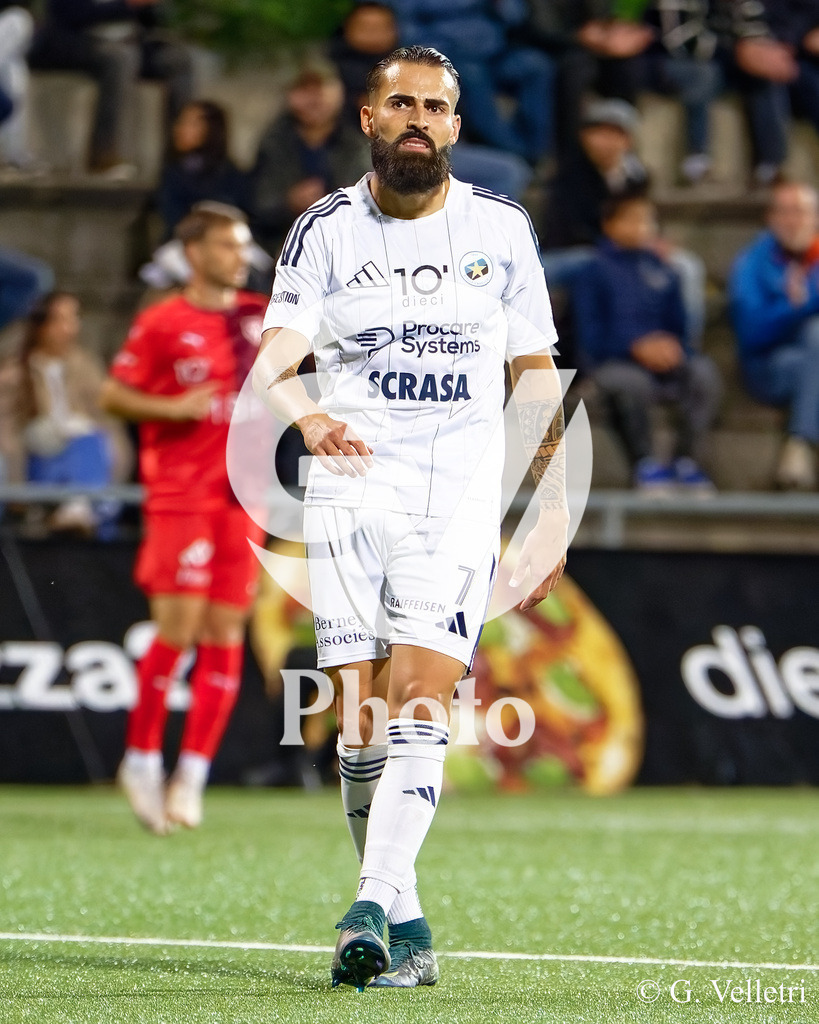Challenge League - Etoile Carouge FC v FC Vaduz | Oscar Correia Ferreira (7 Etoile Carouge FC) in action during the Challenge League game between Etoile Carouge FC and FC Vaduz at Stade de la Fontenette in Carouge, Switzerland
