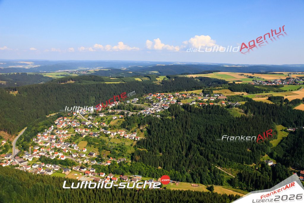 Die Luftaufnahme der Stadt Wilhelmsthal wurde vom UL-Flugzeug heraus erstellt ( keine Drohne )- hohe Auflösung für beste Qualität