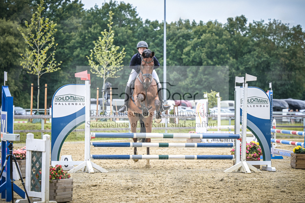 DOS_6752 | Entdecke hochwertige Reitturnierfotos von Foto Oger. Professionell, emotional und authentisch – jetzt Lieblingsmomente im Shop bestellen. - Realisiert mit Pictrs.com