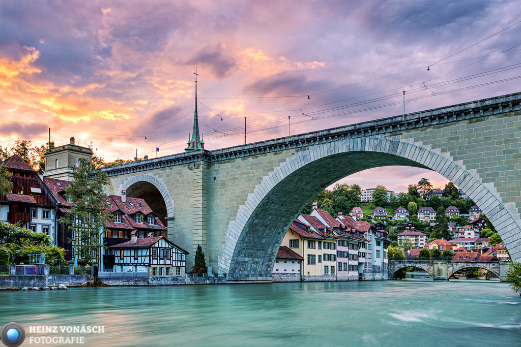 Bern_0040 | Alle Bilder von Heinz Vonäsch Fotografie können alle zu günstigen Preisen gekauft werden! Download der Bilder, Ausdrucke, Postkarten, Tassen T-Shirts, Kalender, Alu- Dibond usw. - Realisiert mit Pictrs.com