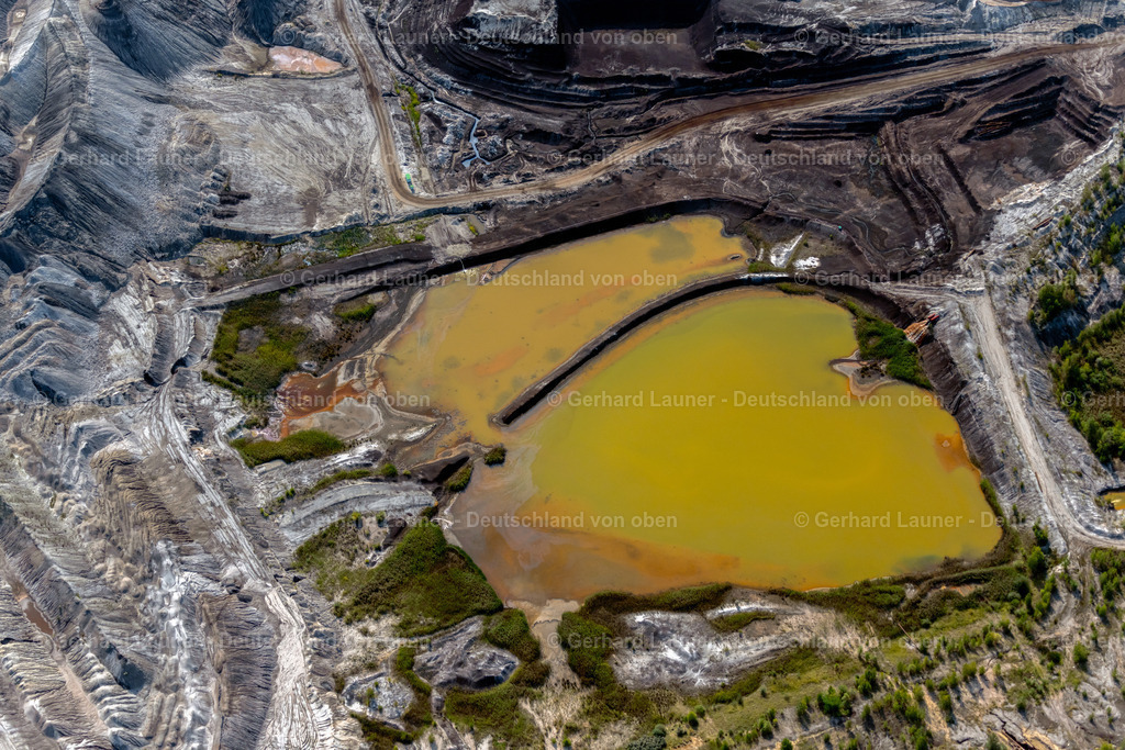 Tagebau Vereinigtes Schleenhain | BRAUNSBEDRA 08.09.2021 Rekultivierung der ehemaligen Tagebau - Fläche an den Uferbereichen des Sees " Geiseltalsee " in Braunsbedra im Bundesland Sachsen-Anhalt, Deutschland. // Open pit re cultivation on the shores of the lake " Geiseltalsee " in Braunsbedra in the state Saxony-Anhalt, Germany. Foto: Gerhard Launer