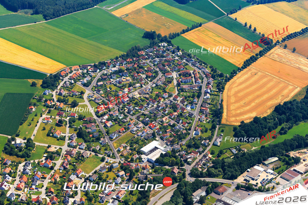 Die Luftaufnahme der Stadt Erbendorf wurde vom UL-Flugzeug heraus erstellt ( keine Drohne )- hohe Auflösung für beste Qualität