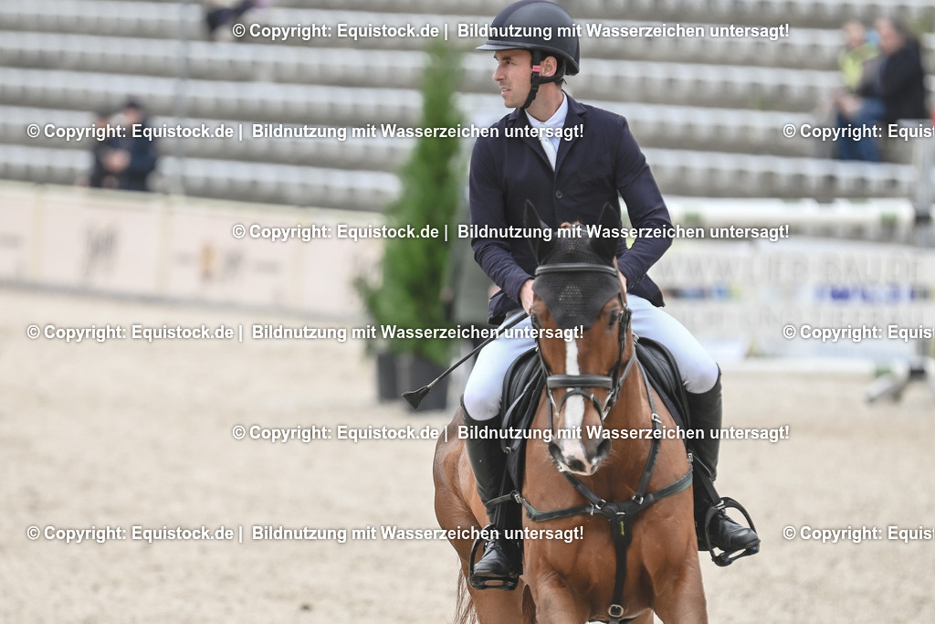20230514_CCI4_Springen_0380 | equistock