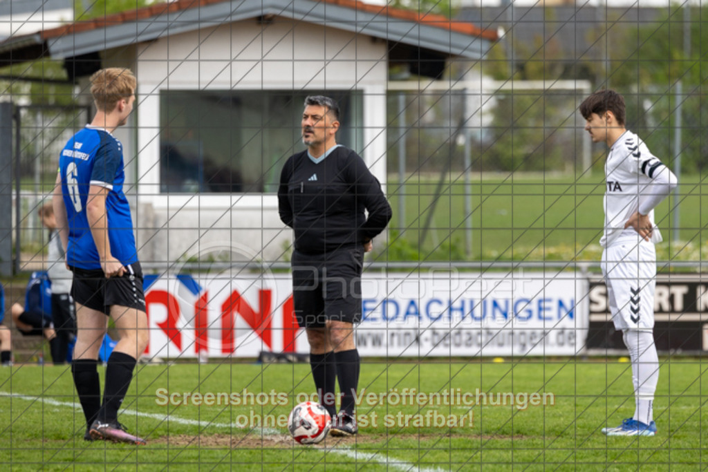 20250426_160331_0033 | #, SGM 1.FC Donzdorf/Reichenbach (weiß) vs. SGM FV 08 Unterkochen (blau), Fussball, A-Junioren Regionenstaffel Mitte 3 - WfV, Saison 2024/2025, Rasenplatz, Lautertal Stadion, Süßener Straße 16, 73072 Donzdorf, 26.04.2025 - 16:00 Uhr,Foto: PhotoPeet-Sportfotografie/Peter Harich
