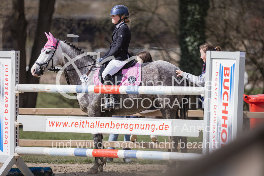 230402_MünsterHandorf_PonyTrophy-452 | Deine schönsten Turniermomente als professionelle Fotos! Entdecke hochwertige Pferdesport-Fotografie im Online-Shop. Jetzt Fotos finden & bestellen!