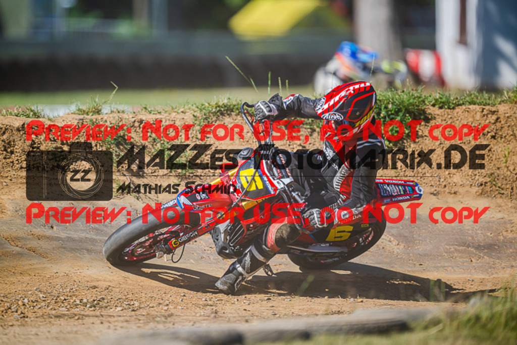 MaZZes_FotoMatrix_220702_4193 | S2