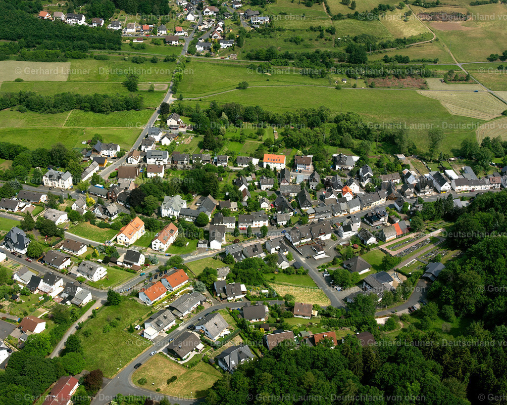 2611087 | STEINBRüCKEN 06.09.2006 Dorf - Ansicht in Steinbrücken im Bundesland Hessen, Deutschland // Village view in Steinbrücken in the state Hesse, Germany Foto: Gerhard Launer