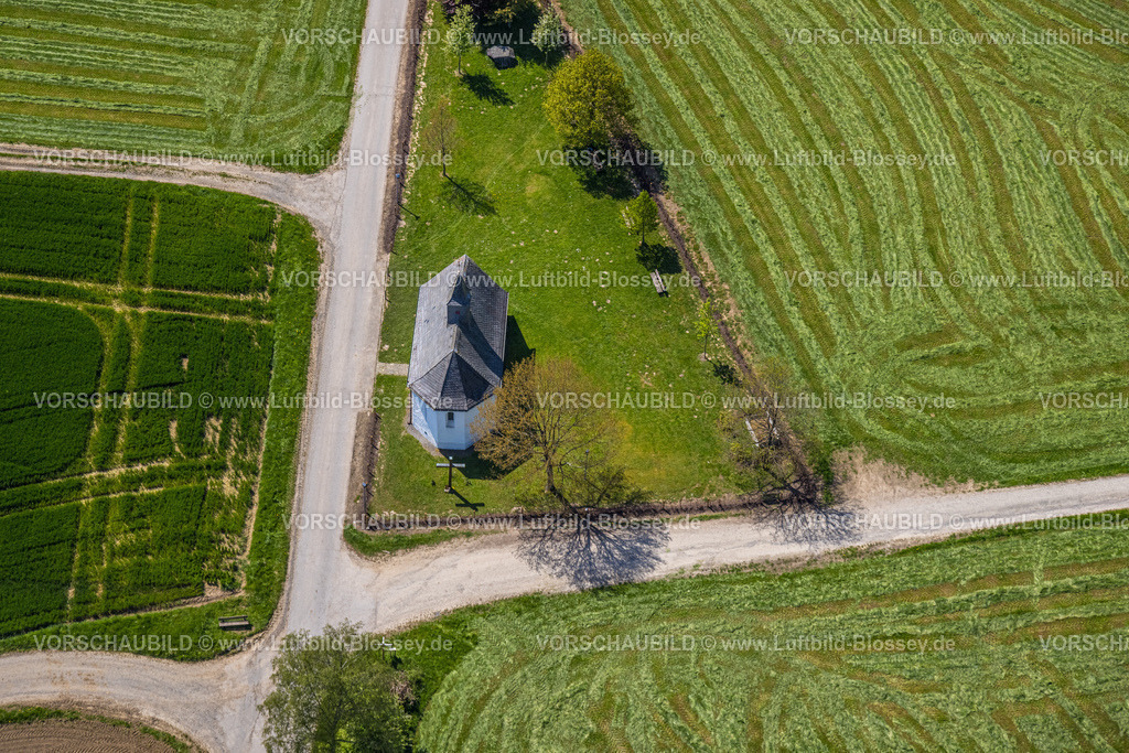 Eslohe230505707 | Luftbild, Rochuskapelle am Kreuzweg, Eslohe, Eslohe, Sauerland, Nordrhein-Westfalen, Deutschland