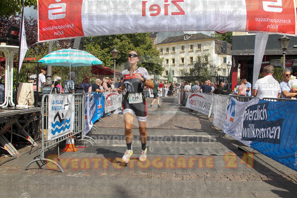 250824_1456_EV4_2382 | Sportfotografie im Rhein-Sieg Kreis, Köln, Bonn, NRW, Rheinland Pfalz, Hessen, etc. Unser Tätigkeitsfeld umfasst den Laufsport vom Volkslauf über den Marathon, Duathlon, Triathon bis zum Ultralauf wie Kölnpfad Ultra oder Schindertrail.