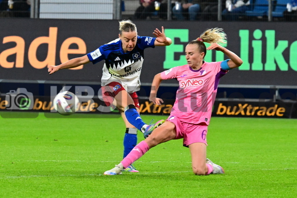 KBS Picture_HSV-Hoffenheim_Frauen_036 | v.l. Hillebrand Sophie (HSV Frauen) , Diehm Vanessa (TSG Hoffenheim Frauen) ,Sportplatz :  Volksparkstadion, - Realisiert mit Pictrs.com
